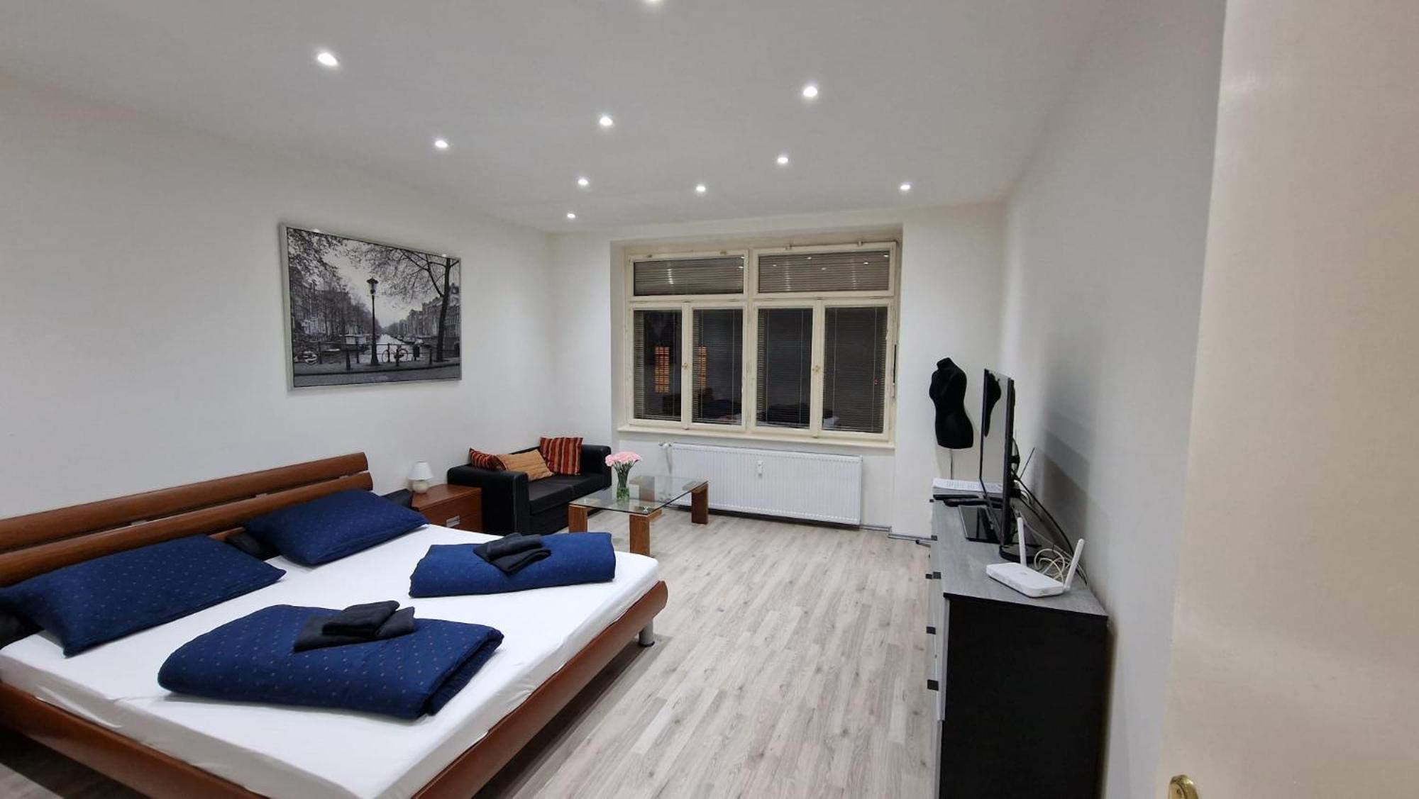 Apartment Flora - Late Check-Out At Noon 12 O Clock For Free Bratislava Extérieur photo