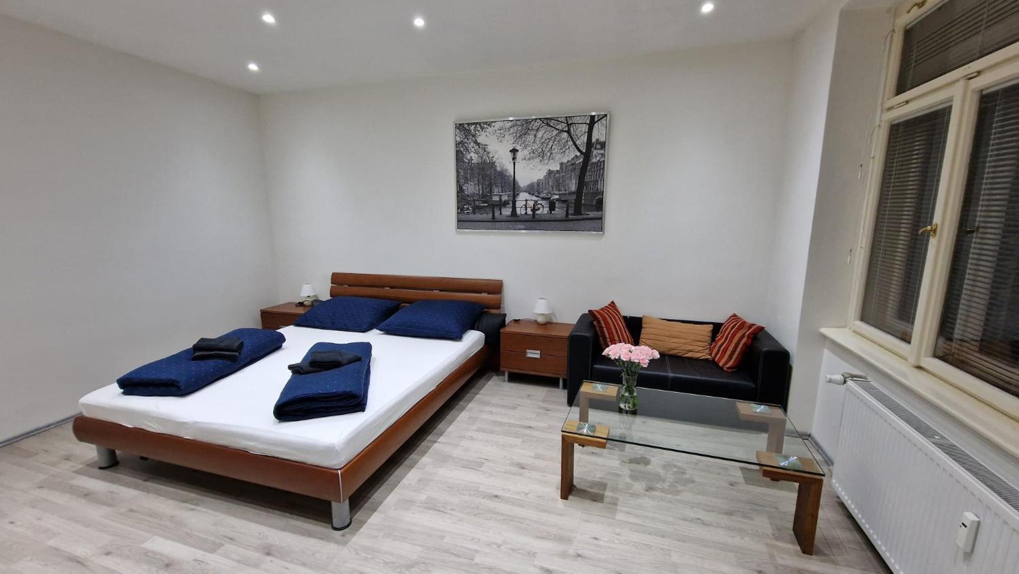Apartment Flora - Late Check-Out At Noon 12 O Clock For Free Bratislava Extérieur photo