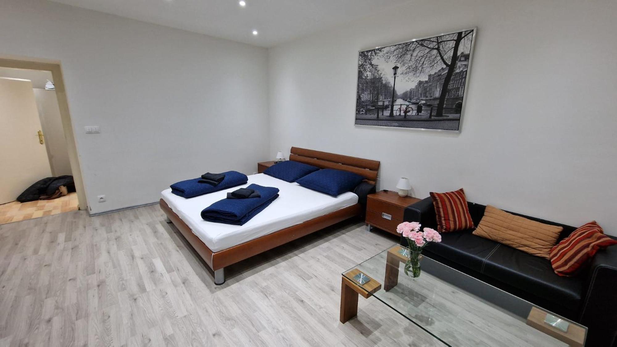 Apartment Flora - Late Check-Out At Noon 12 O Clock For Free Bratislava Extérieur photo